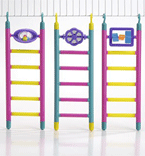 I.P.T.S. 010244 Лесенка пластмассовая с игрушкой 6 шагов, 3 вида в ассорт. 21см